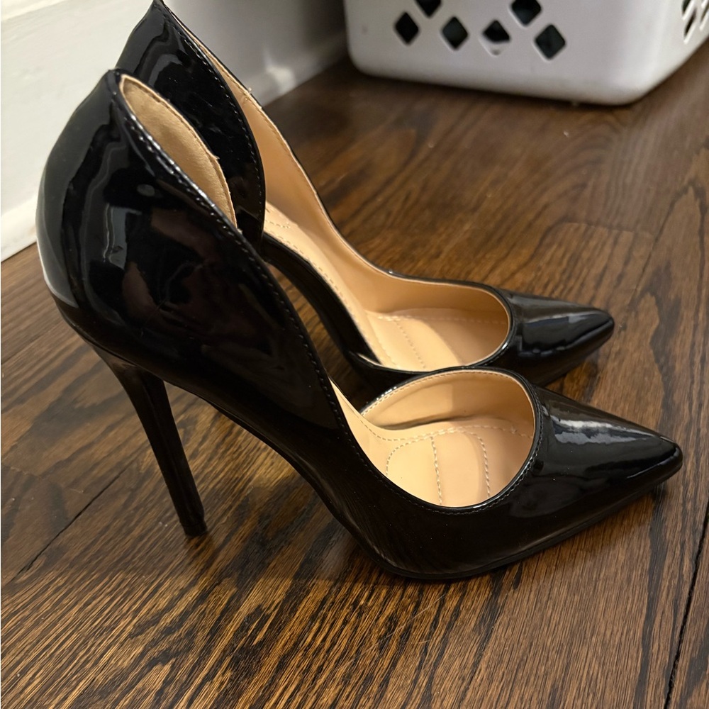 Black Fashion Nova heels